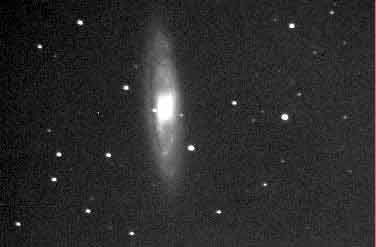 Galaxie im Sternbild L�we, 90 sec. belichtet am 12. Mai 2001, 00:46 Uhr